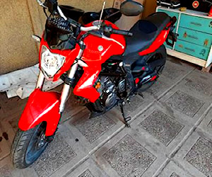 Benelli tnt 300 roja