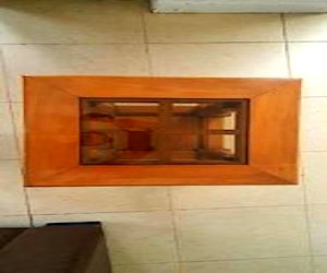 <p>Mesa madera alta calidad</p>