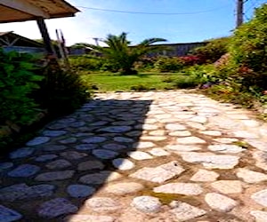 Terreno con cabañas luz y agua