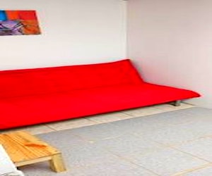 <p>Sofa cama rojo</p>