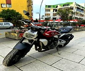 Honda CB1000r 2022