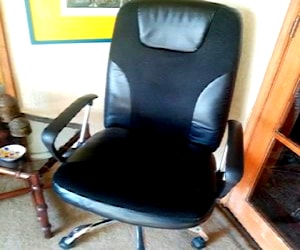 <p>Sillon de Escritorio,su estado es como nuevo</p>