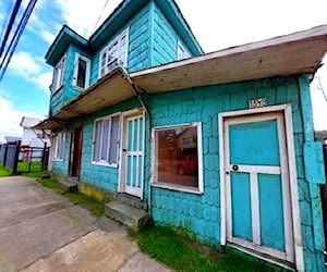 Casa a pasos de terminal de ancud