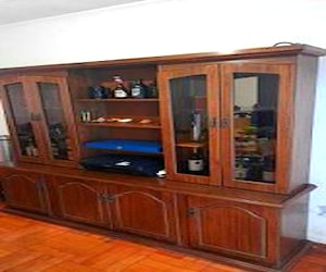 Mueble Buffet con vidriera