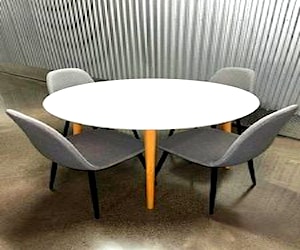 <p>Comedor Nuevo 4 Sillas Redondo</p>