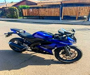 Yamaha R15 v3 año 2021