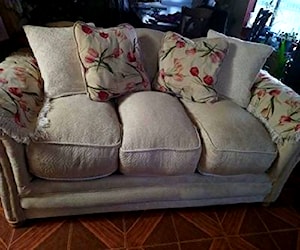 <p>Hermoso sillón</p>