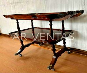 <p>Mesa carro de madera y bronce 2 niveles</p>