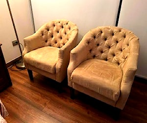 <p>Poltronas beige</p>