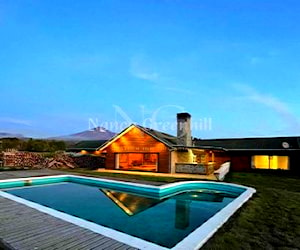 Hermosa casa en Pucón con piscina y quincho (115
