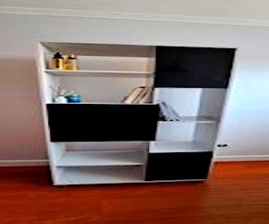 <p>Mueble con compuertas </p>