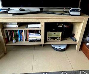 Mueble TV madera clara