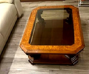 <p>Mesa de centro estilo Romano</p>