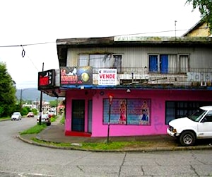 Propiedad en Av.Ecuador esquina Bueras