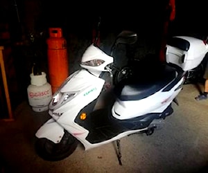 Moto scooter 