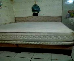 <p>Cama king reales interesados</p>