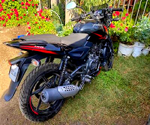  bajaj pulsar 150td