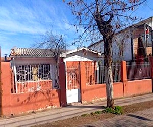 Se Vende casa con buen terreno