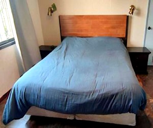 Muebles dormitorio: cama / respaldo / veladores