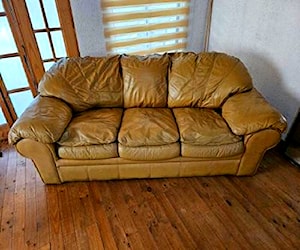 Sofa de cuero 3 cuerpos usado