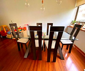 <p>Comedor de 6 puestos</p>