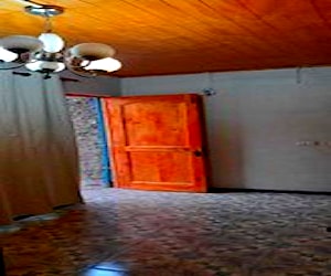 <p>Arriendo depto. interior</p> image