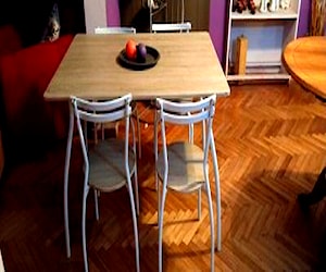 <p>Comedor de 4 sillas usado en buen estado</p>