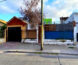 CASA heracio mena lopez con vicuña mackenna&#8230;