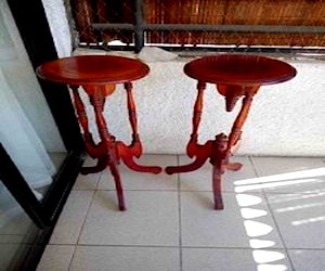 <p>Mesa Madera de Encino</p>