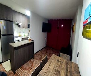 Comparto Departamento Pieza Disponible El Bosque