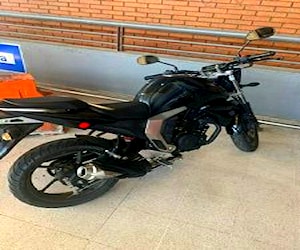 Moto Yamaha FZ 150