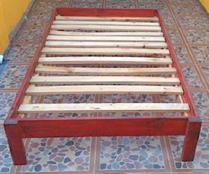 <p>Cama Infividual Plaza y Media</p>