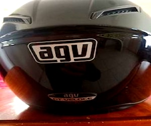 Casco AGV