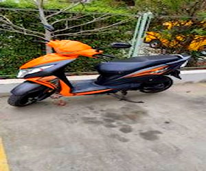 Moto Honda dio