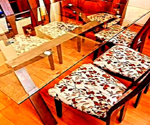 Comedor de 6 sillas cubierta de vidrio templado