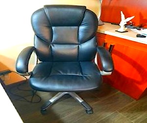 <p>Silla Ejecutiva impecable</p>