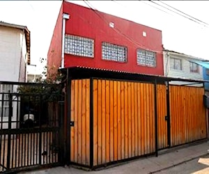 Casa Amplia, Remodelada. 2 Estacionamientos