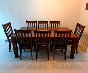 <p>Comedor ocho sillas</p>