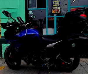 Moto Yamaha mt09 traecer