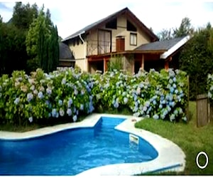 Casa 12 pers en pucon con piscina