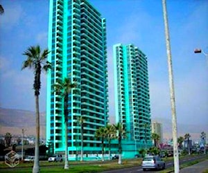 En venta amplio y comodo depto agua marina 3 dorm