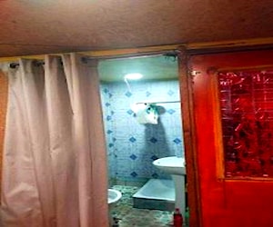 Espacio con 2 Piezas y Baño independiente