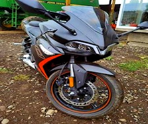 Moto voge 300rr