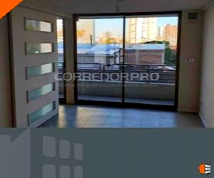 Departamento con 1D+1B y bodega. A pasos de Metro