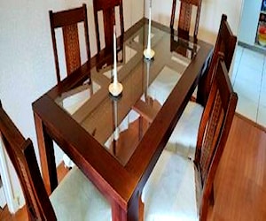 <p>Moderno y hermoso comedor...mitad valor comercial </p>