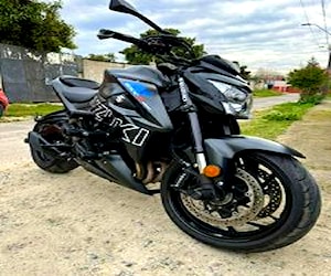 Suzuki Gsxs1000