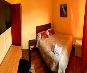 <p>Arriendo habitación para Estudiante</p> image