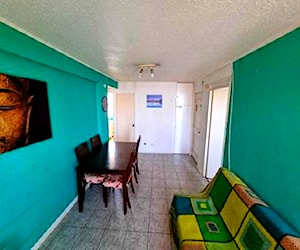 Departamento para 6-8 personas con vista al mar