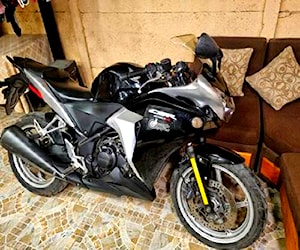 Honda CBR 250 CC 2013