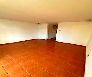 Dueño Vende Depto 3Dorm +1Baño +2 Estac +2 Bodegas